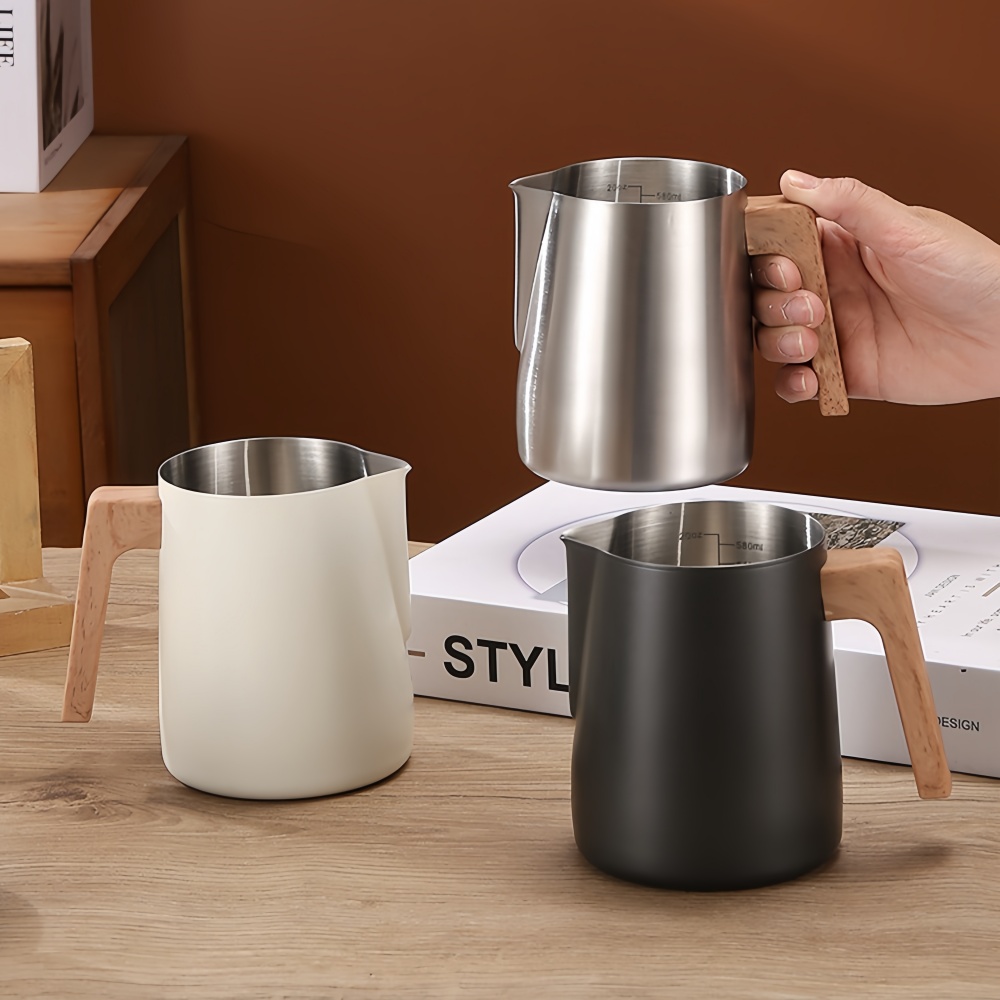 Milk Steaming Pitcher - กาแฟนมFrothingเหยือกเหยือก 304 สแตนเลสสตีลPrecision Scale Anti-Scaldไม้Grain Handle